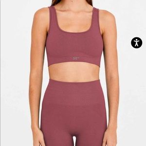 set active SCULPTFLEX® LEGGINGS and Boxcut CANYON